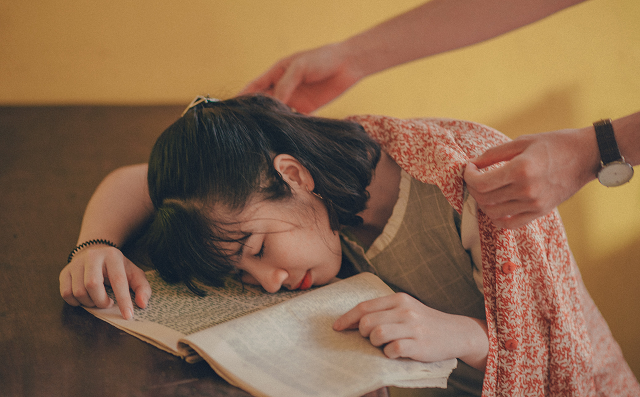 5 cách chống buồn ngủ khi học bài khuya - học đến sáng vẫn thấy ...