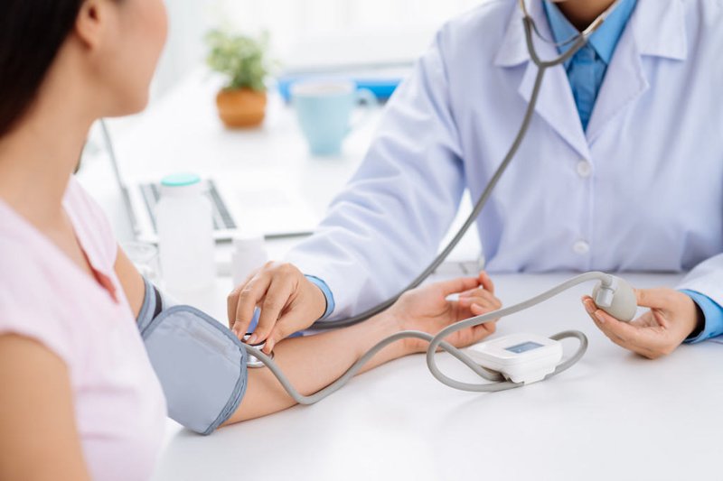 Nguyên nhân và cách phòng ngừa tăng huyết áp khoevui.vn