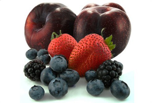 Quả việt quất đen, quả việt quất, dâu tây và mận có 'tổng khả năng chống oxy hóa' cao nhất so với bất kỳ loại thực phẩm nào cho làn da khỏe mạnh.