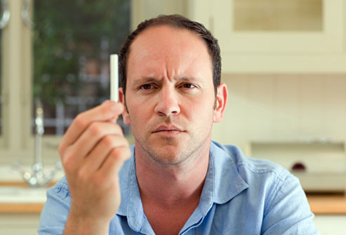 Hút thuốc làm cho chứng hói đầu ở nam giới trở nên tồi tệ hơn. 